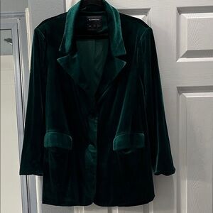 BloomChic Dark Green Velvet Blazer